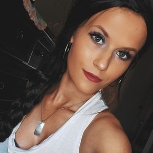 Meet your Posher, Nina